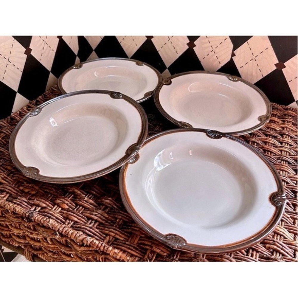 Set (4) Embossed Shell Rim Discontinued Ceramic Plate Bowls - Picture 6 of 17